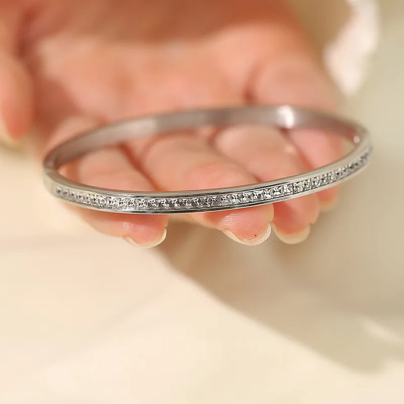 Stainless Steel for Women Smooth Volutto