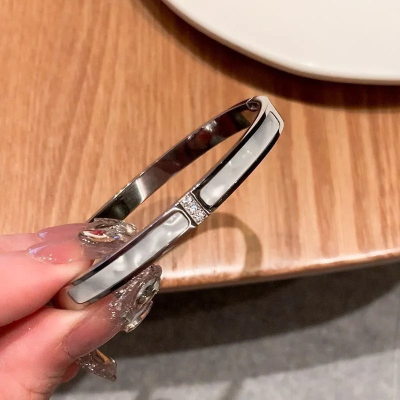 Stainless Steel for Women Smooth Volutto